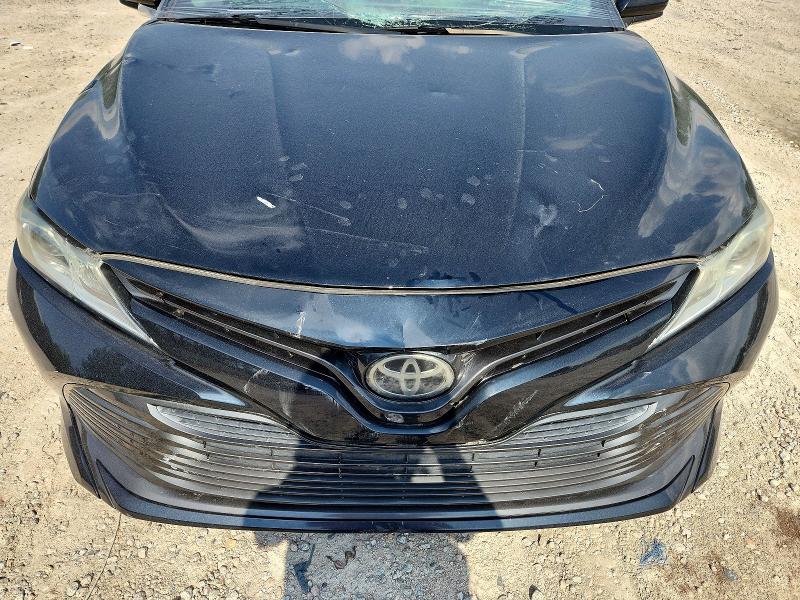 2018 Toyota Camry მანქანა იყიდება აუქციონზე, vin: 4T1B11HK2JU650701, აუქციონის ნომერი: 58041536