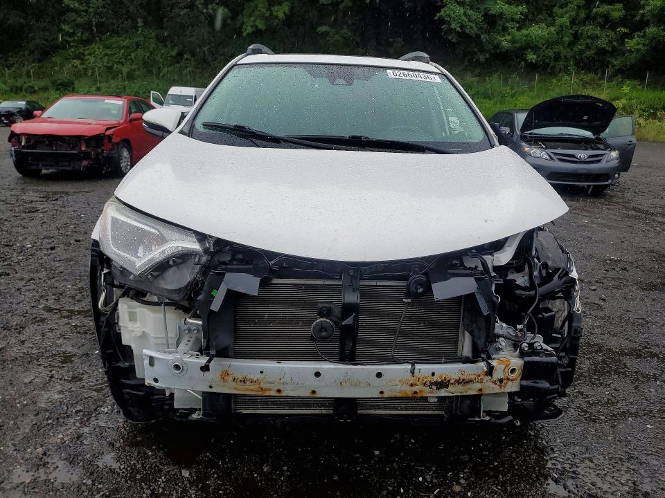 2018 Toyota Rav4 მანქანა იყიდება აუქციონზე, vin: 2T3RFREV8JW803277, აუქციონის ნომერი: 62668436