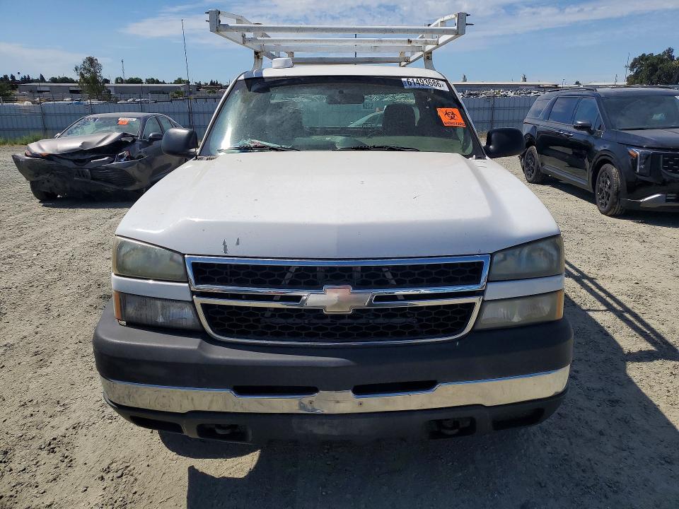 61493686 :رقم المزاد ، 1GCHK29U97E147753 vin ، 2007 Chevrolet Silverado مزاد بيع