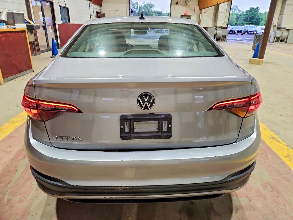 59379616 :رقم المزاد ، 3VW5M7BU6RM040108 vin ، 2024 Volkswagen Jetta مزاد بيع