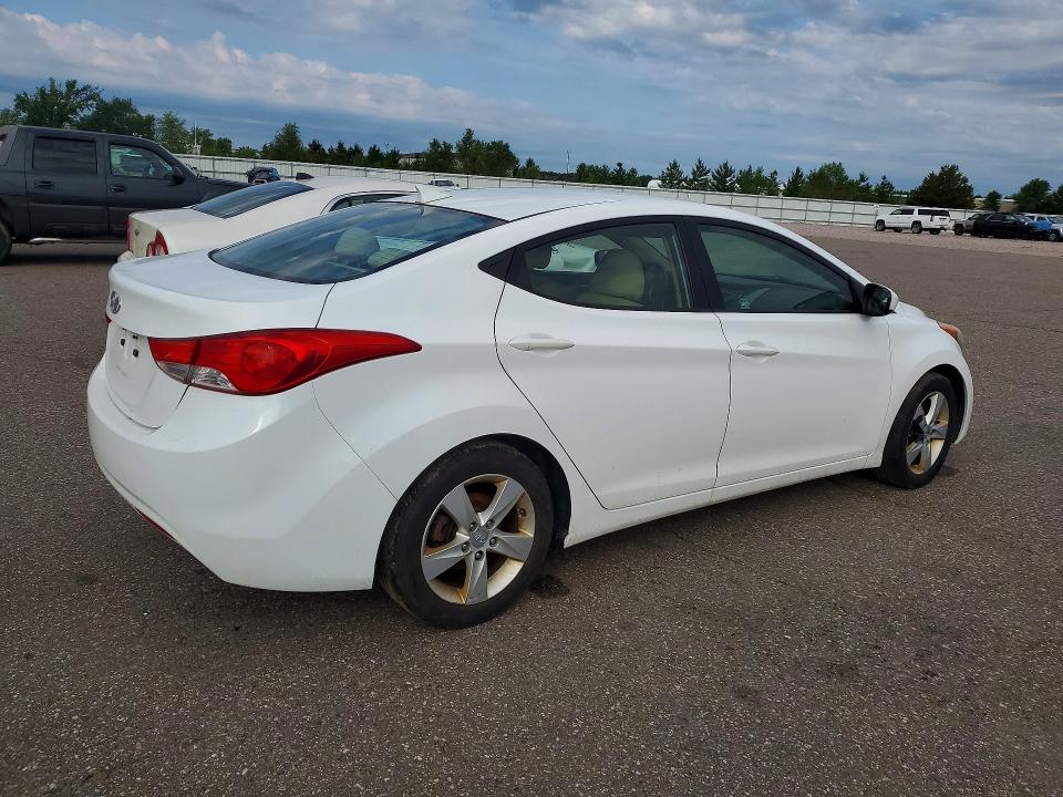 59633376 :رقم المزاد ، 5NPDH4AE0DH242663 vin ، 2013 Hyundai Elantra مزاد بيع