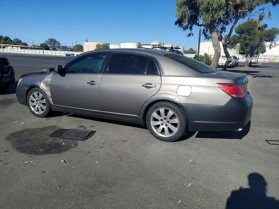 2006 Toyota Avalon მანქანა იყიდება აუქციონზე, vin: 4T1BK36B36U142496, აუქციონის ნომერი: 62395216