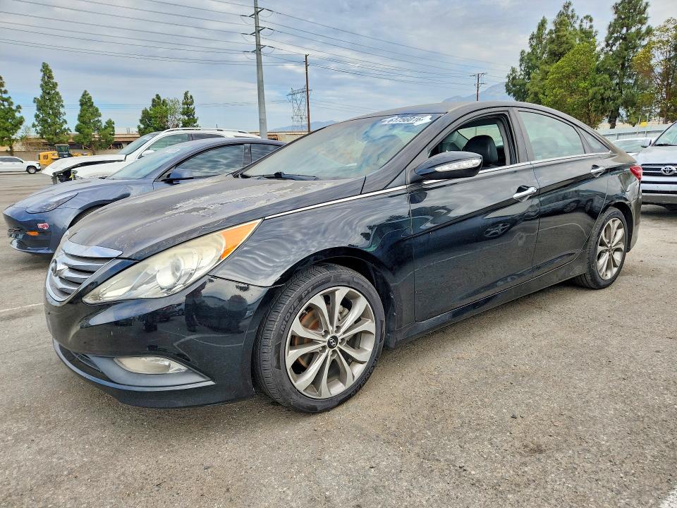 61756016 :رقم المزاد ، 5NPEC4ACXEH924985 vin ، 2014 Hyundai Sonata مزاد بيع