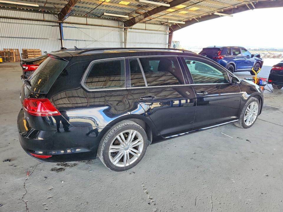 60192066 :رقم المزاد ، 3VWCA7AU1FM520831 vin ، 2015 Volkswagen Golf Sportwagen مزاد بيع