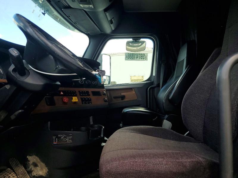 59741886 :رقم المزاد ، 1FUJHHDR8KLKN0228 vin ، 2019 Freightliner Cascadia 126 مزاد بيع
