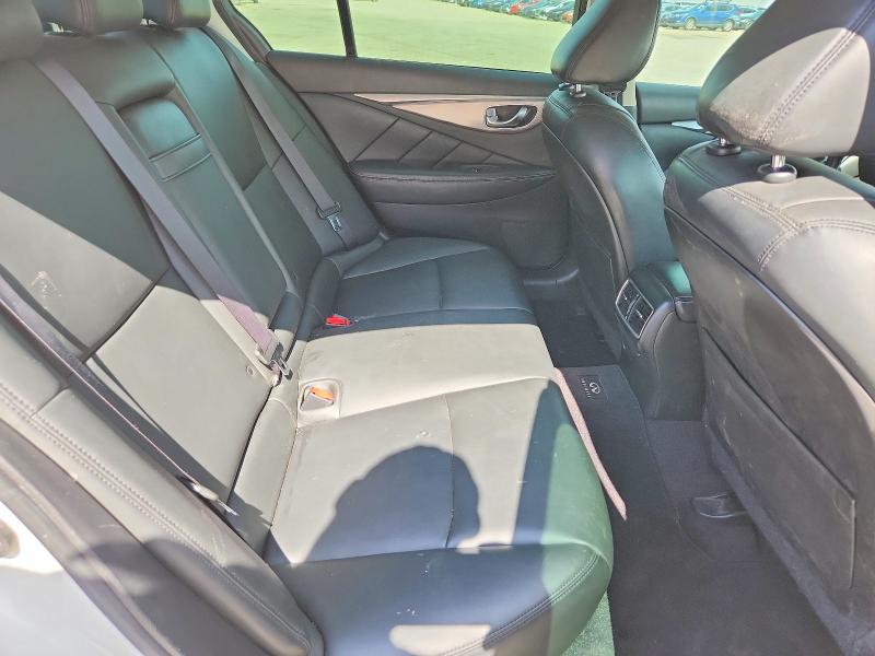60525866 :رقم المزاد ، JN1BV7AP5FM331496 vin ، 2015 Infiniti Q50 مزاد بيع