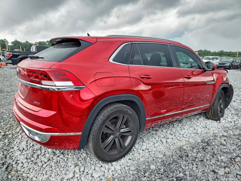 60795236 :رقم المزاد ، 1V2SE2CA9NC223247 vin ، 2022 Volkswagen Atlas Cross Sport مزاد بيع