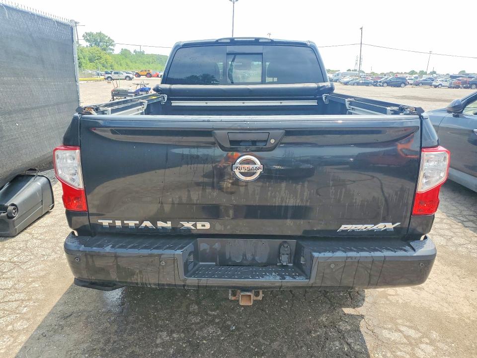 Продажа на аукционе авто 2018 Nissan Titan Xd, vin: 1N6BA1F46JN541609, номер лота: 60504396