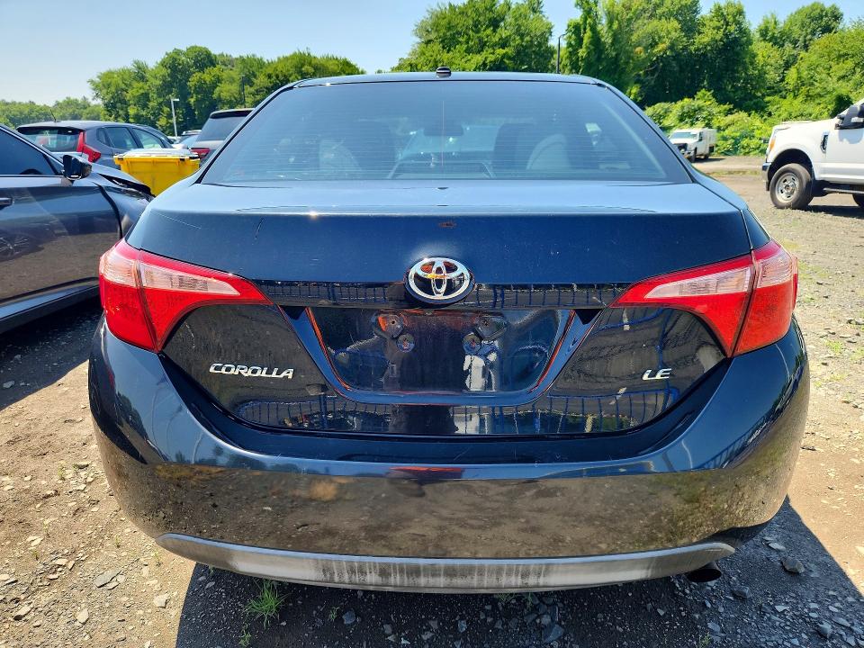 58161326 :رقم المزاد ، 2T1BURHE3HC915962 vin ، 2017 Toyota Corolla مزاد بيع