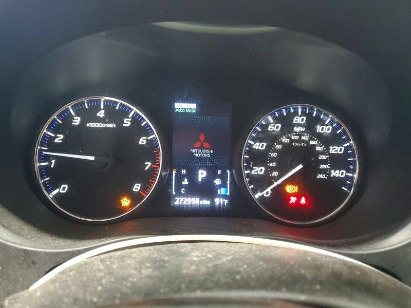 63679686 :رقم المزاد ، JA4AZ3A30LZ019548 vin ، 2020 Mitsubishi Outlander مزاد بيع