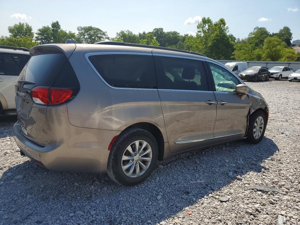 Продажа на аукционе авто 2017 Chrysler Pacifica, vin: 2C4RC1BG6HR553560, номер лота: 61139786