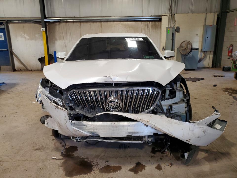 60365386 :رقم المزاد ، 1G4GB5GRXFF289495 vin ، 2015 Buick Lacrosse مزاد بيع