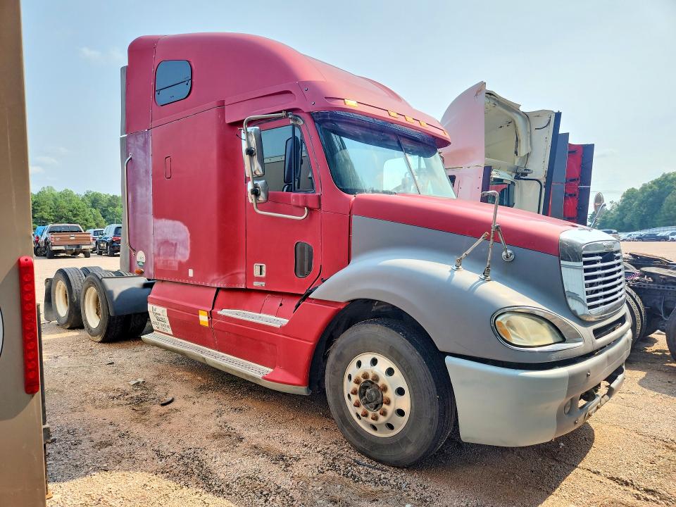 Продажа на аукционе авто 2004 Freightliner Conventional, vin: 1FUJA6CGX4LM21637, номер лота: 61633606
