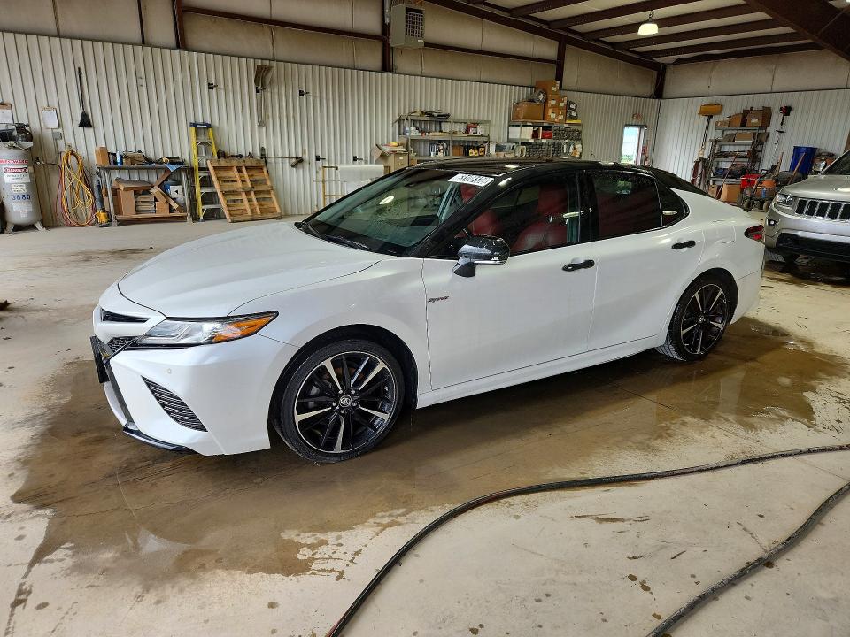 Aukcja sprzedaży 2018 Toyota Camry, vin: 4T1B61HK8JU156554, numer aukcji: 63108136