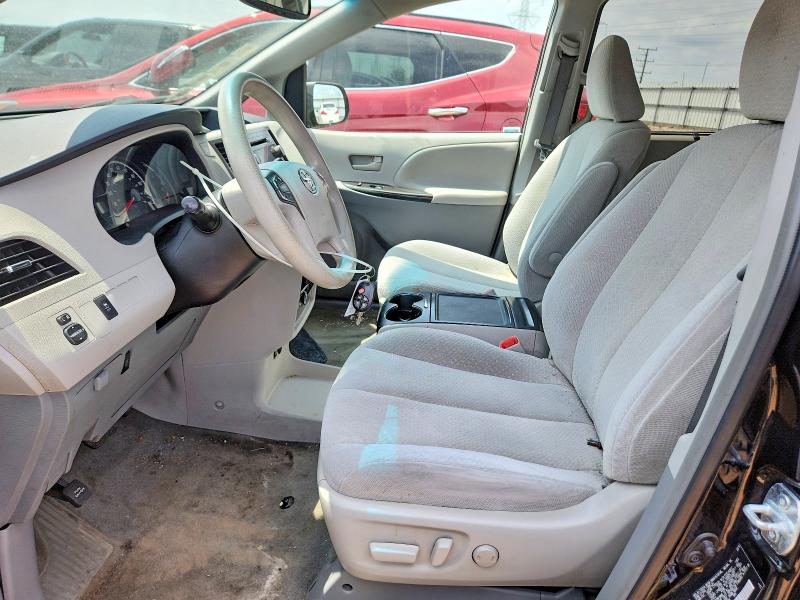 60623406 :رقم المزاد ، 5TDKK3DC6ES470918 vin ، 2014 Toyota Sienna مزاد بيع