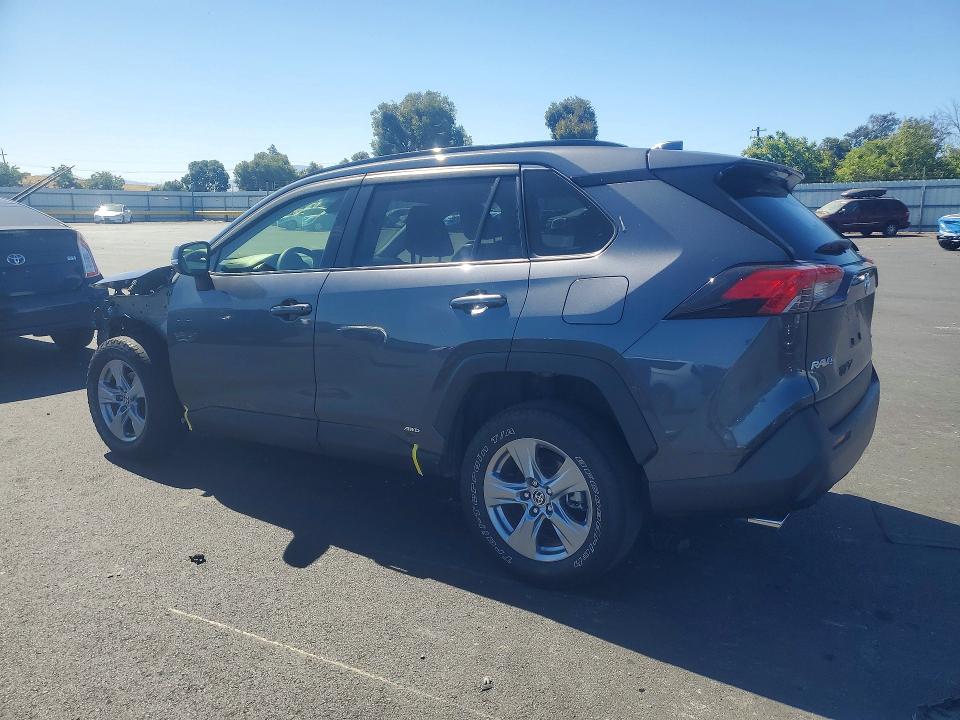Продажа на аукционе авто 2022 Toyota Rav4, vin: JTMMWRFV8ND158822, номер лота: 61555716