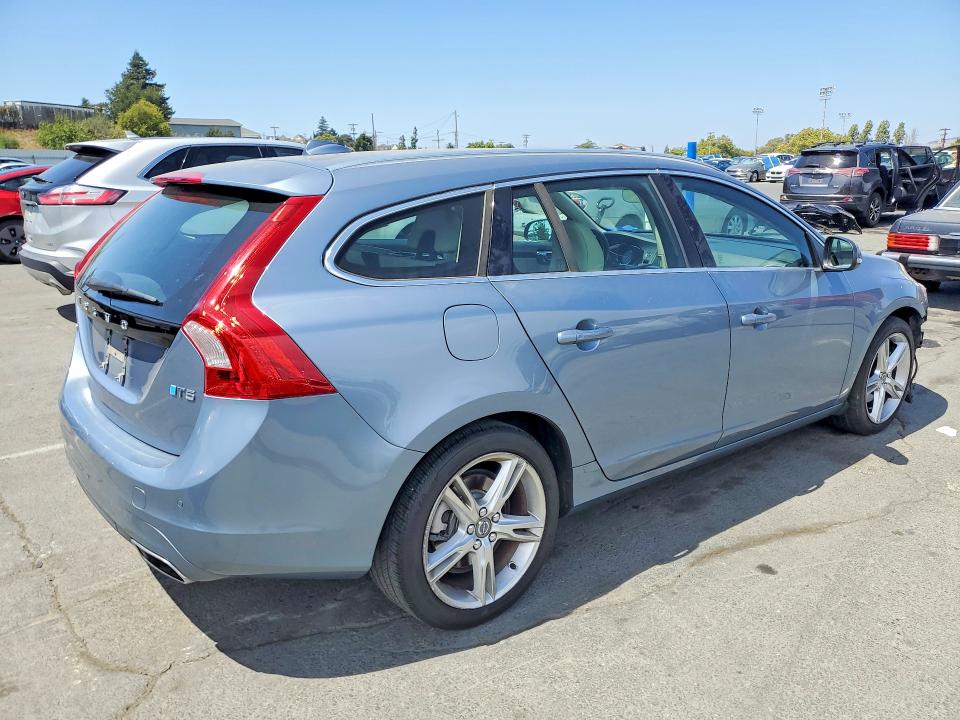 Продаж на аукціоні авто 2017 Volvo V60, vin: YV140MEM2H1369124, номер лоту: 59710226