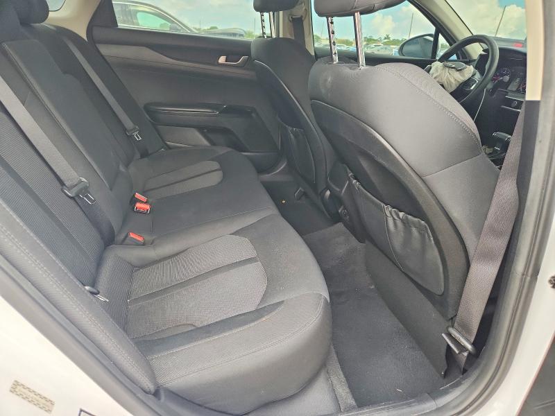 59863626 :رقم المزاد ، 5XXG14J27NG118541 vin ، 2022 Kia K5 مزاد بيع