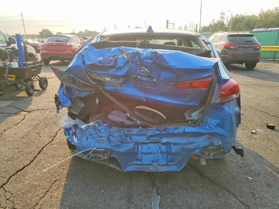 2017 Hyundai Elantra Se მანქანა იყიდება აუქციონზე, vin: 5NPD74LF0HH205191, აუქციონის ნომერი: 60008406