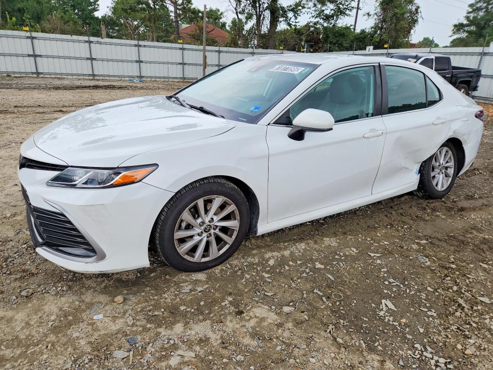 Продаж на аукціоні авто 2022 Toyota Camry, vin: 4T1C11AK5NU660059, номер лоту: 61877096