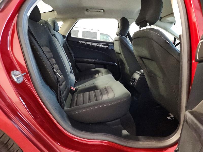 60940546 :رقم المزاد ، 3FA6P0H7XHR148617 vin ، 2017 Ford Fusion مزاد بيع