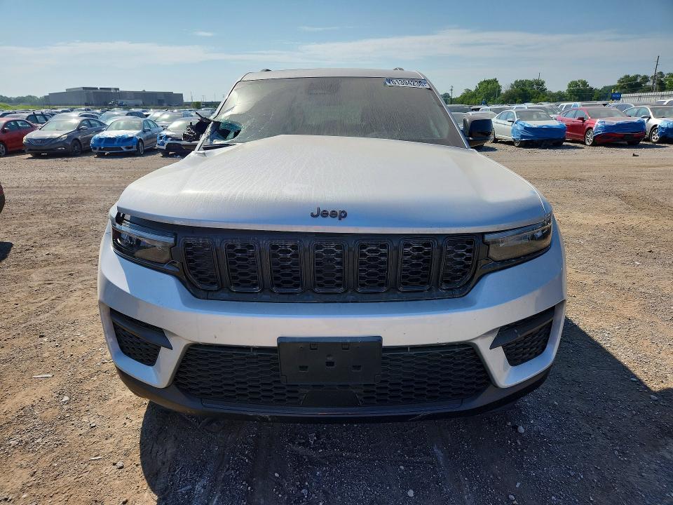 Продажа на аукционе авто 2025 Jeep Grand Cherokee, vin: 1C4RJHAG4S8804319, номер лота: 61394236