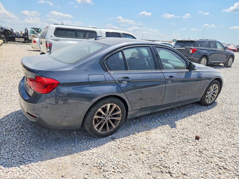 Продаж на аукціоні авто 2017 Bmw 320, vin: WBA8E1G55HNU12972, номер лоту: 59300886