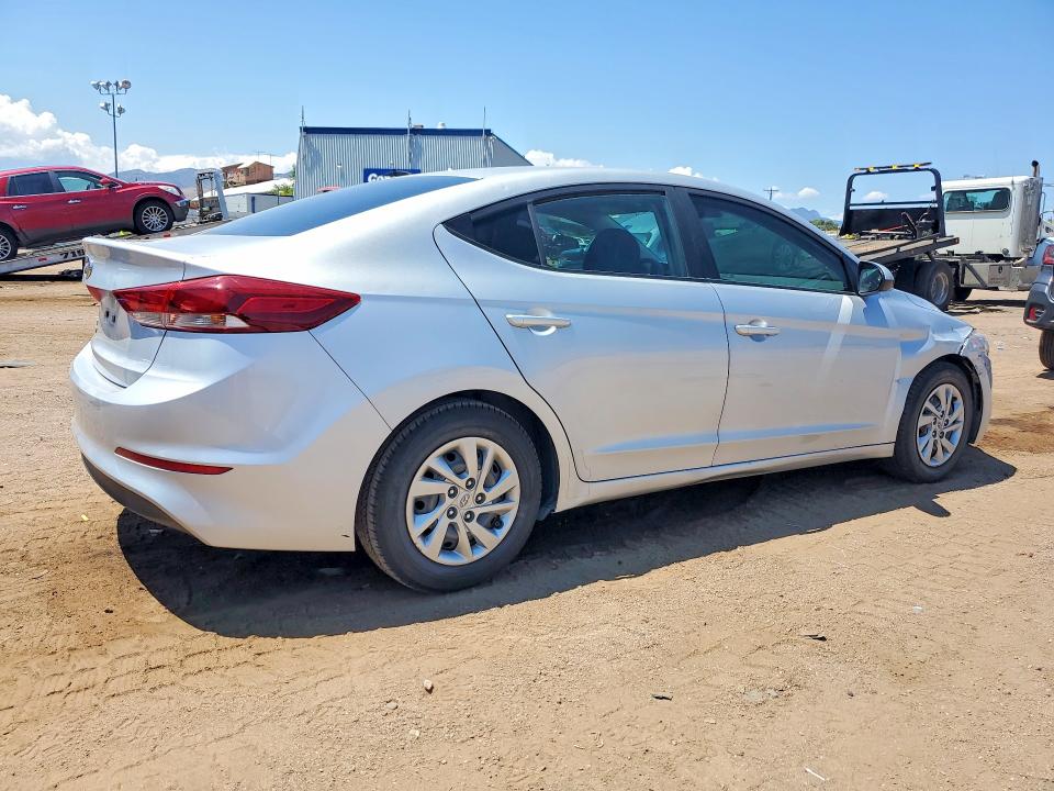 2018 Hyundai Elantra მანქანა იყიდება აუქციონზე, vin: KMHD74LF2JU611626, აუქციონის ნომერი: 61545556