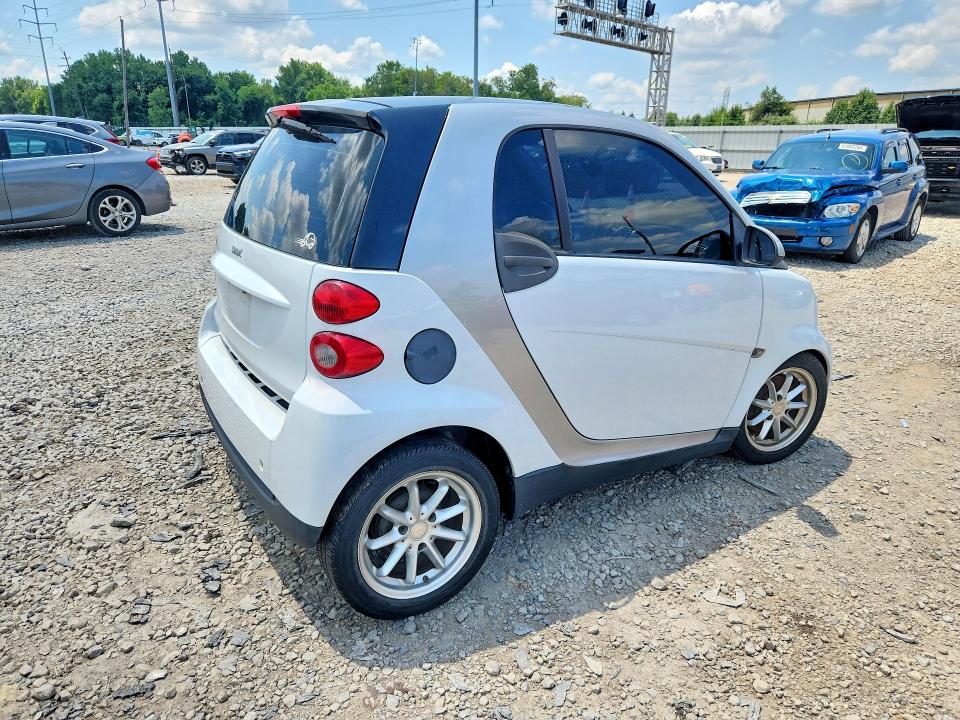 Продажа на аукционе авто 2010 Smart Fortwo, vin: WMEEJ3BA4AK358154, номер лота: 61012926