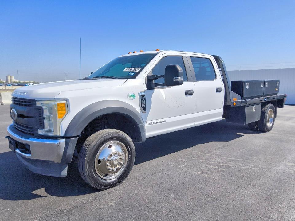 60919766 :رقم المزاد ، 1FD0W4HTXHEC04075 vin ، 2017 Ford F450 مزاد بيع