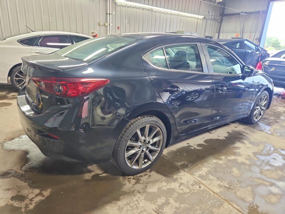 Продаж на аукціоні авто 2018 Mazda 3, vin: 3MZBN1V39JM197569, номер лоту: 62662506