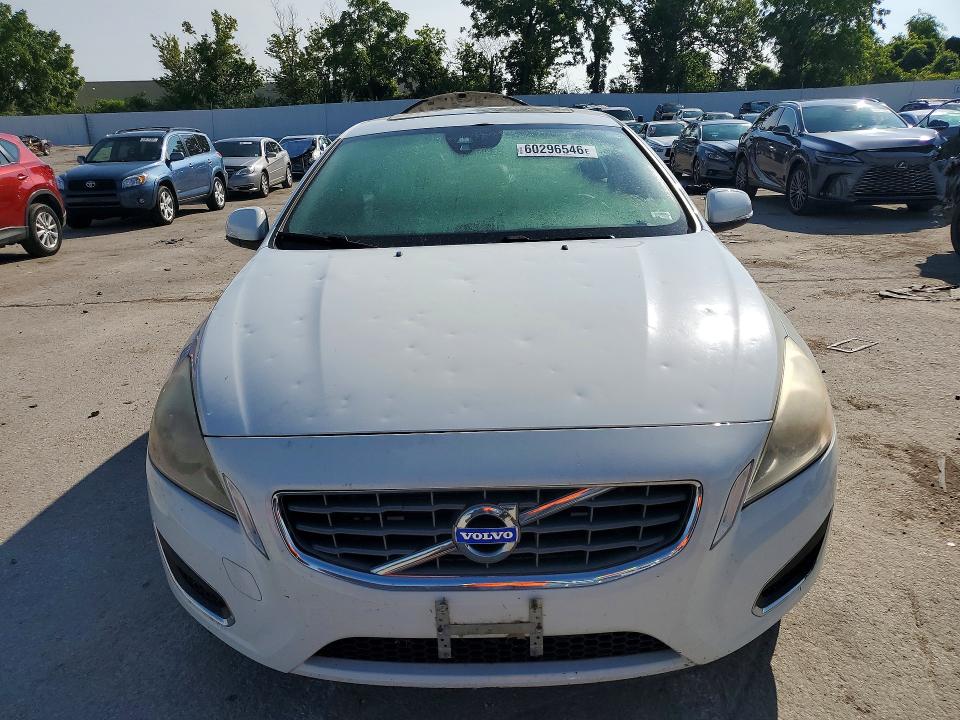 60296546 :رقم المزاد ، YV1622FS1C2106789 vin ، 2012 Volvo S60 مزاد بيع