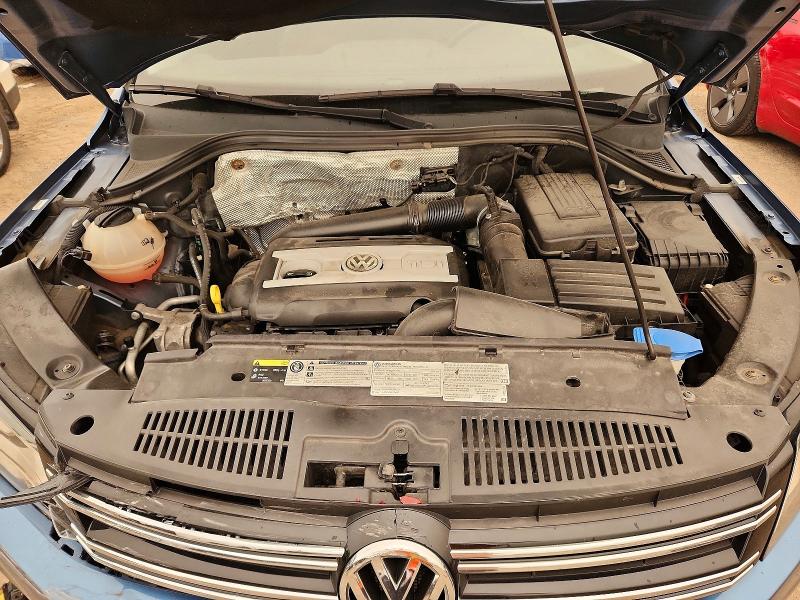61158116 :رقم المزاد ، WVGLV7AX8HK010046 vin ، 2017 Volkswagen Tiguan مزاد بيع
