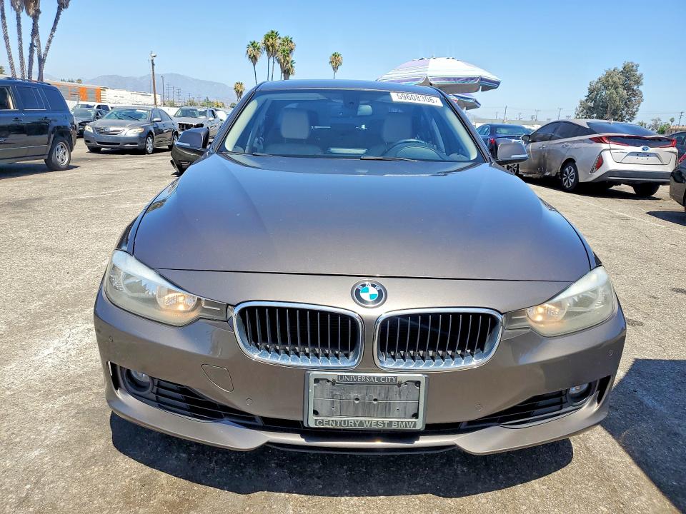 2012 Bmw 328 მანქანა იყიდება აუქციონზე, vin: WBA3A5G59CNP18238, აუქციონის ნომერი: 59608306