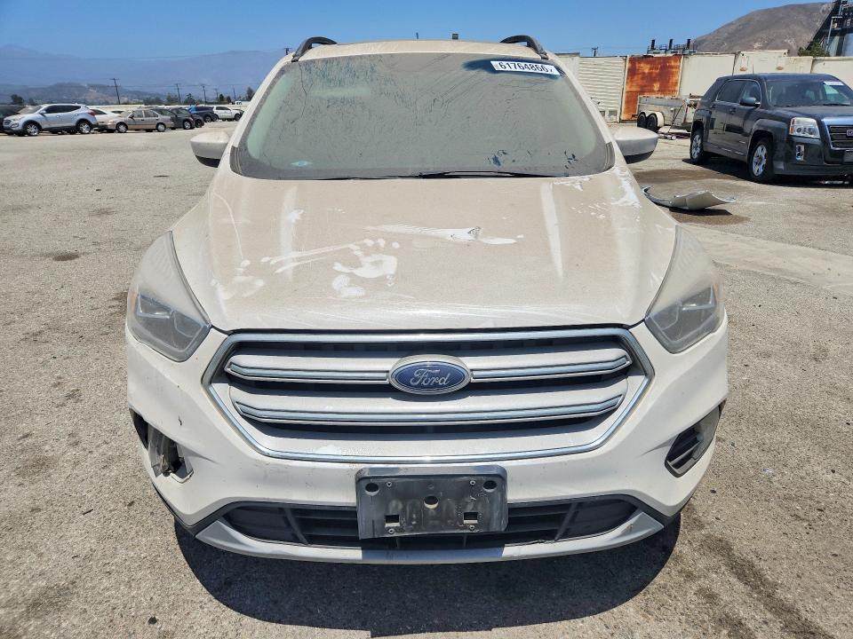 Продаж на аукціоні авто 2018 Ford Escape, vin: 1FMCU0HDXJUB14375, номер лоту: 61764866