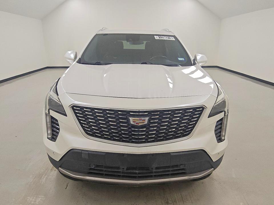 Продажа на аукционе авто 2020 Cadillac Xt4, vin: 1GYFZDR45LF105142, номер лота: 61250316