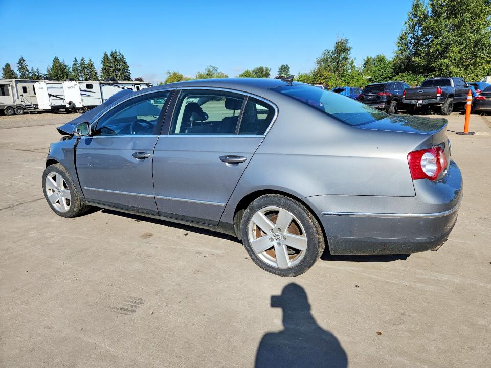 61965656 :رقم المزاد ، WVWAK73C98P043218 vin ، 2008 Volkswagen Passat مزاد بيع