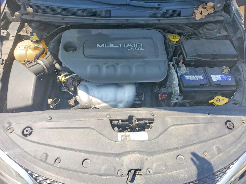 2015 Chrysler 200 მანქანა იყიდება აუქციონზე, vin: 1C3CCCCB3FN620733, აუქციონის ნომერი: 62920116