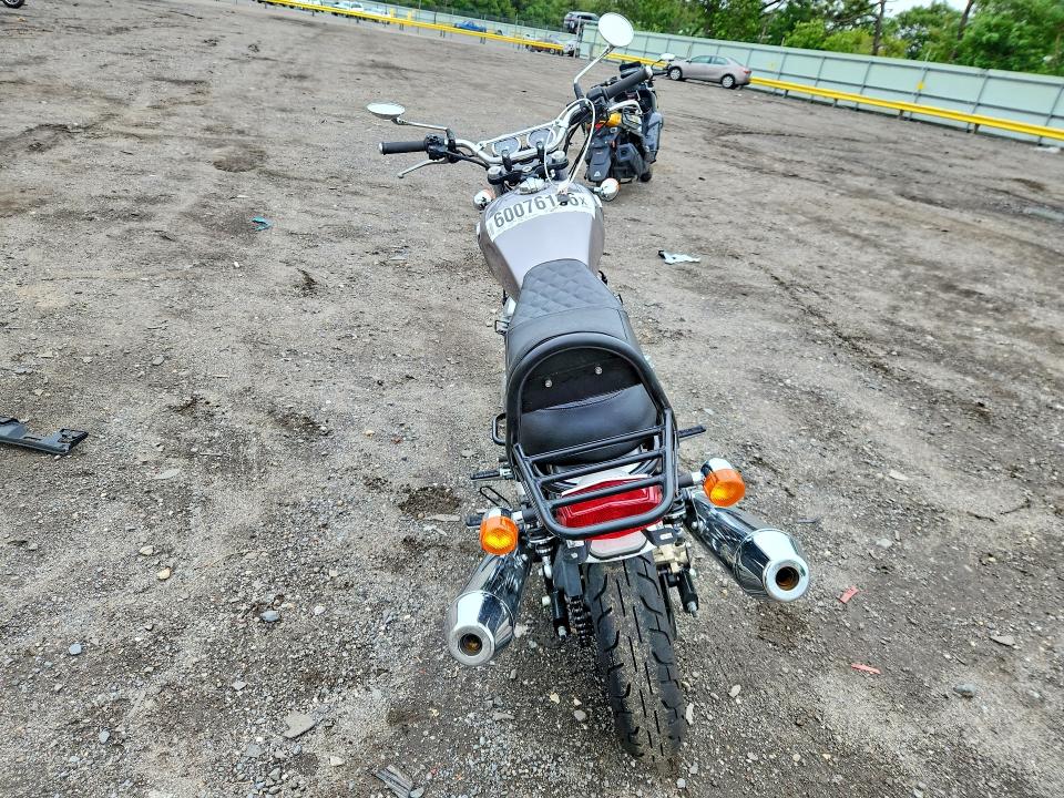60076136 :رقم المزاد ، ME3FPN476MK700182 vin ، 2021 Royal Enfield Motors Int 650 مزاد بيع