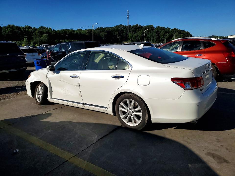60865616 :رقم المزاد ، JTHBK1EG2C2481147 vin ، 2012 Lexus Es مزاد بيع