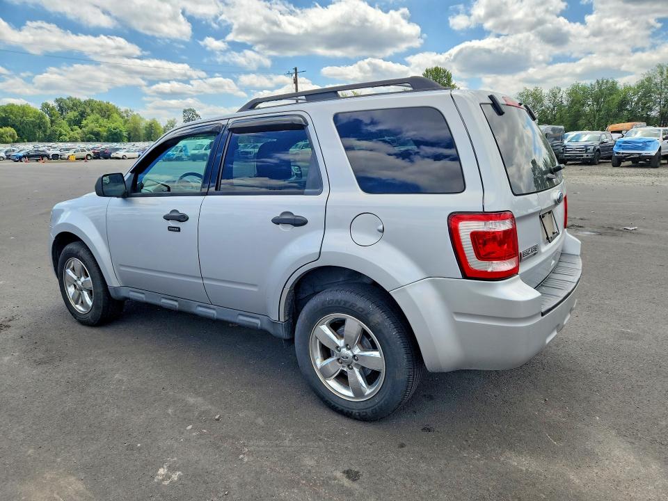 61724646 :رقم المزاد ، 1FMCU9D74BKC49885 vin ، 2011 Ford Escape مزاد بيع