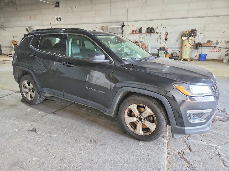 Продаж на аукціоні авто 2018 Jeep Compass, vin: 3C4NJDBB2JT345205, номер лоту: 60996416