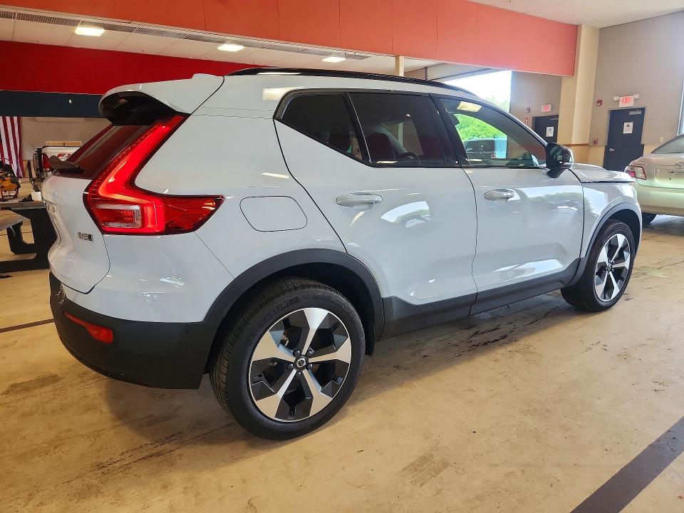2026 Volvo Xc40 მანქანა იყიდება აუქციონზე, vin: YV4L12UC5T2807419, აუქციონის ნომერი: 59953586