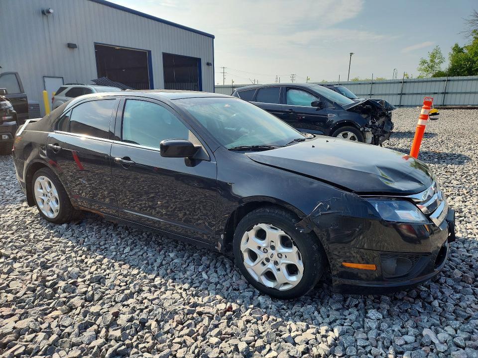 63219826 :رقم المزاد ، 3FAHP0HAXBR218581 vin ، 2011 Ford Fusion مزاد بيع