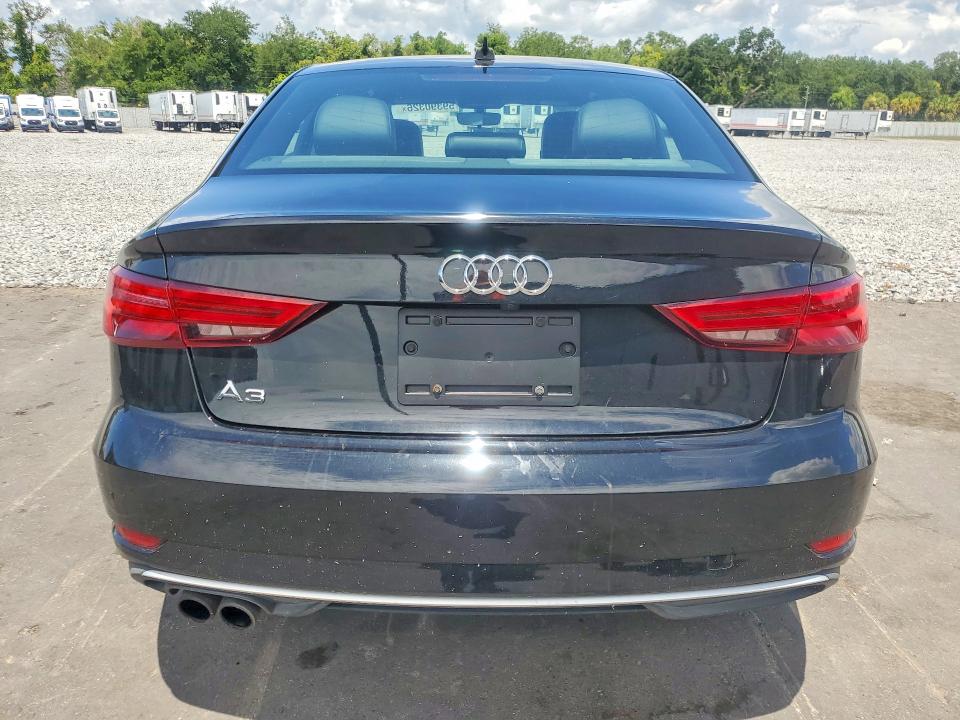 59390326 :رقم المزاد ، WAUAUGFF6J1006830 vin ، 2018 Audi A3 مزاد بيع
