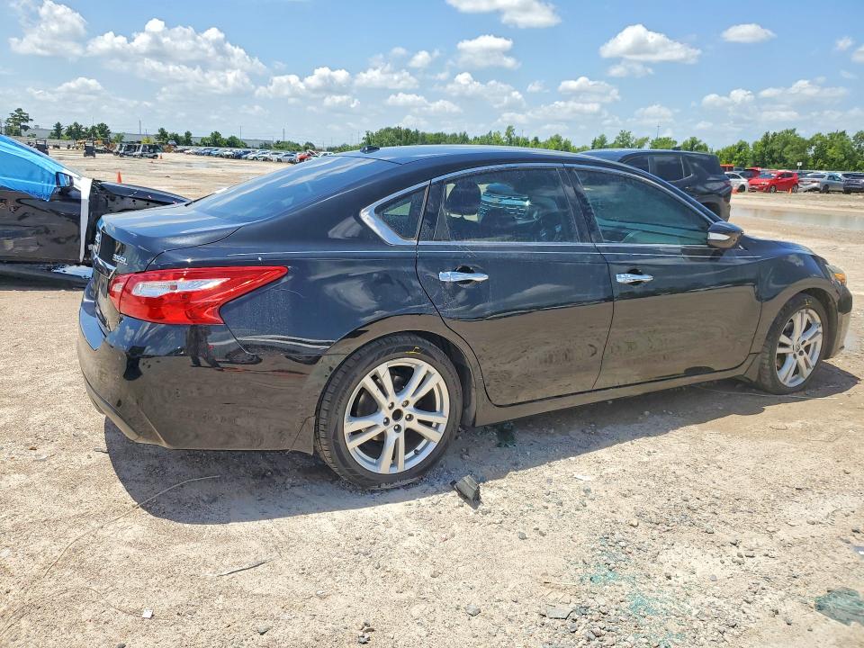 59398476 :رقم المزاد ، 1N4BL3AP7HC279704 vin ، 2017 Nissan Altima مزاد بيع