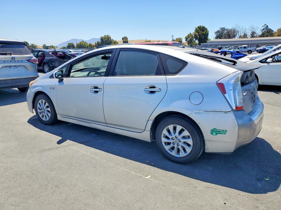 Продаж на аукціоні авто 2014 Toyota Prius Plug-in Hybrid, vin: JTDKN3DP9E3052526, номер лоту: 60878096