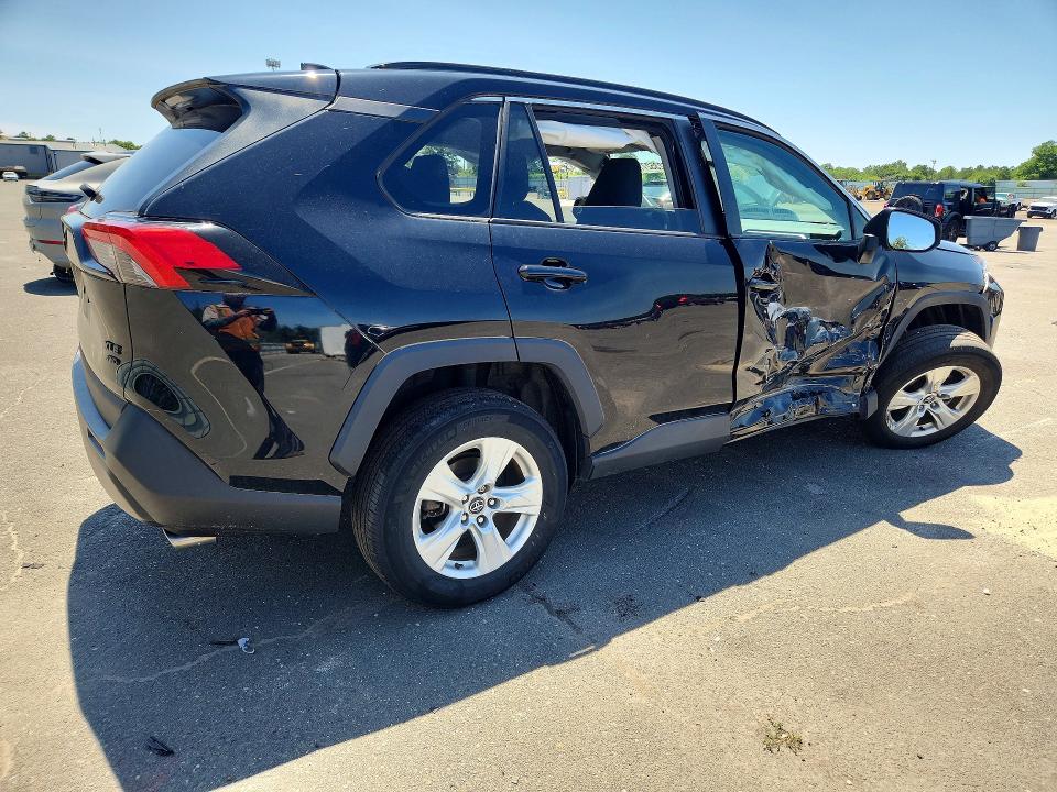 62352776 :رقم المزاد ، 2T3P1RFV7MW152622 vin ، 2021 Toyota Rav4 مزاد بيع