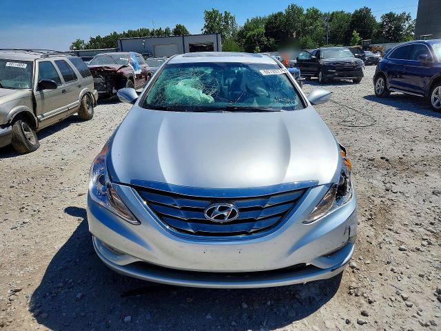 60780776 :رقم المزاد ، 5NPEC4AC8DH599395 vin ، 2013 Hyundai Sonata مزاد بيع