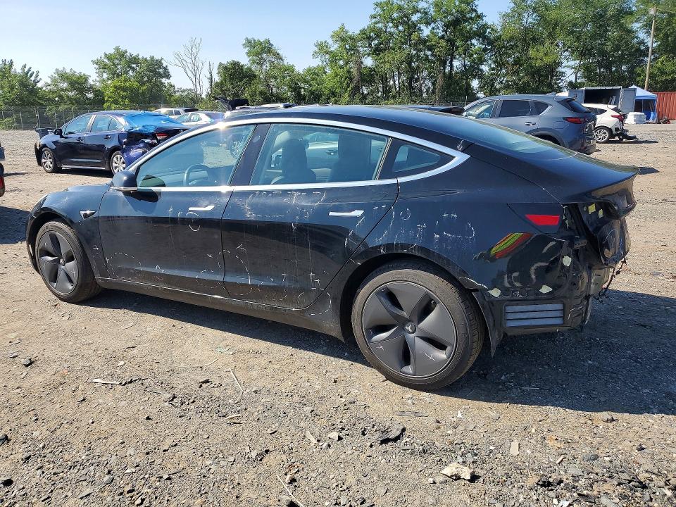 61622886 :رقم المزاد ، 5YJ3E1EB0JF054075 vin ، 2018 Tesla Model 3 مزاد بيع